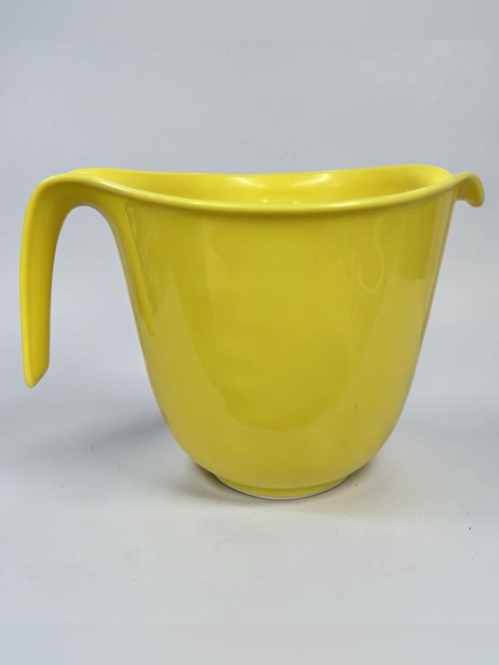 Vintage Rubbermaid Yellow Batter Bowl Measuring 1.5 Qt 6 Cup Grip N Mix #2661